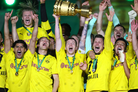 Borussia Dortmund với thành tích vô địch Cúp quốc gia Đức